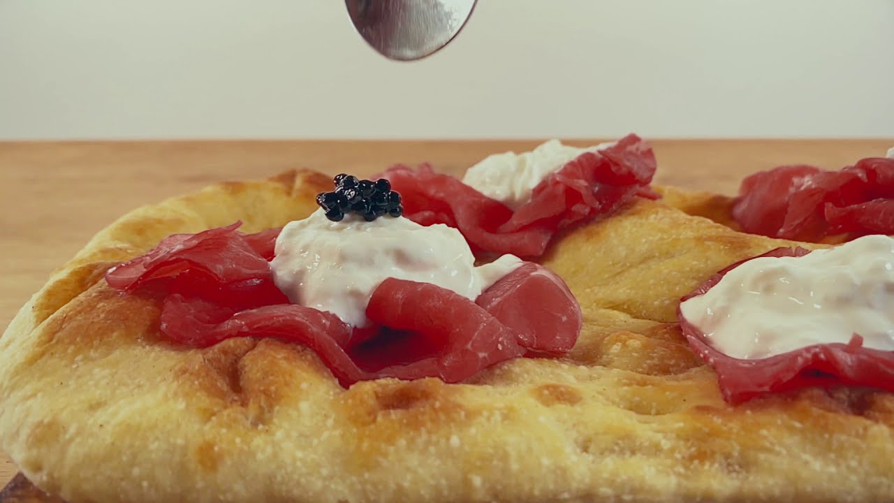 PINSA CON CARPACCIO, BURRATA Y TRUFA YOCOCINOCONNEGRINI Negrini